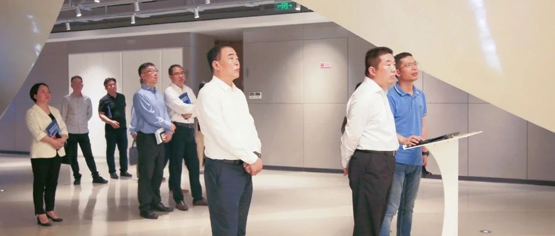 上海市市场监视治理局党组书记、局长倪俊南一行到918博天堂科技调研